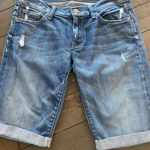 7 For All Mankind Size 27 ladies shorts